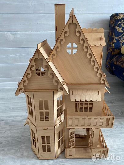 Домик кукольный