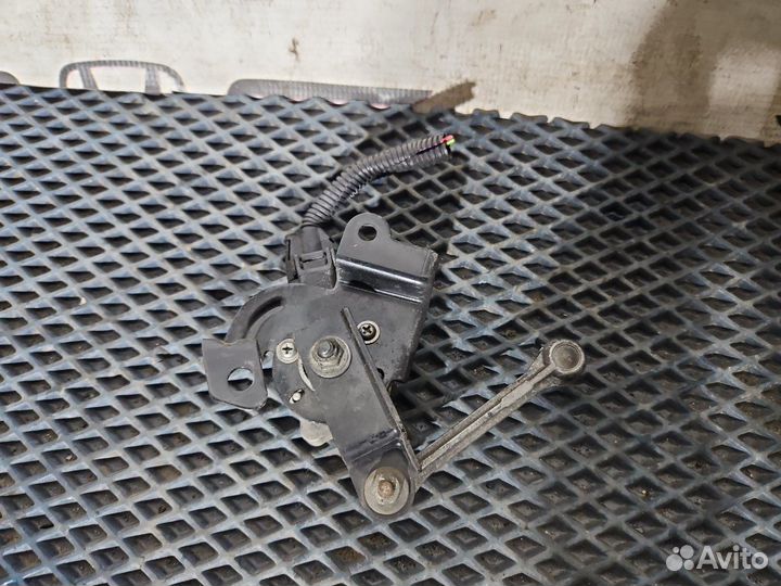 Датчик положения кузова передний Honda Accord CL7