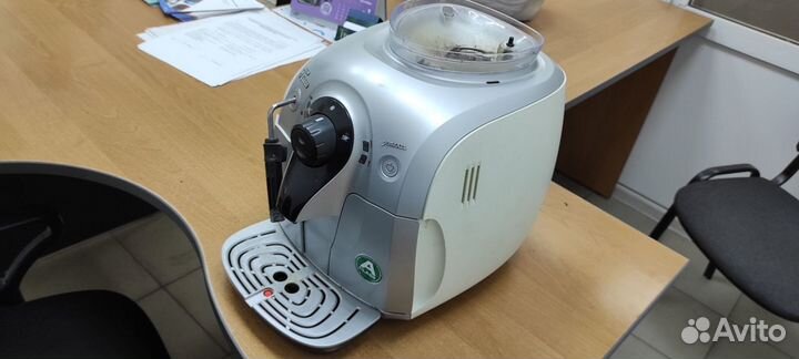 Кофемашина Philips Saeco Xsmall Class HD 8745