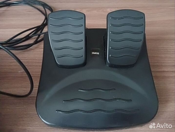 Игровой руль Dialog 180