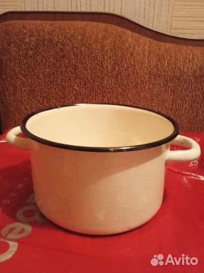 Кастрюли эмалированные СССР, новые