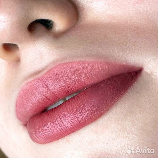 Перманентный макияж бровей губ и век татуаж