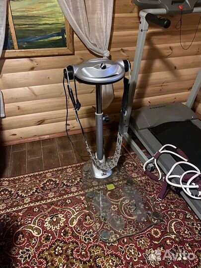 Спрортивный инвентарь,беговая дорожка