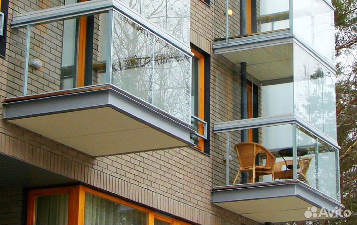 Безрамное остекление террасы, веранды, беседки