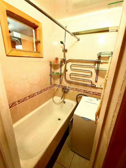 2-к. квартира, 66 м², 2/5 эт.