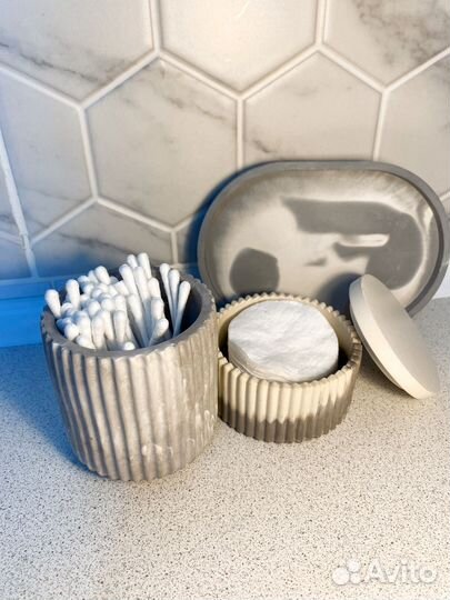 Гипсовые изделия и свечи ручной работы