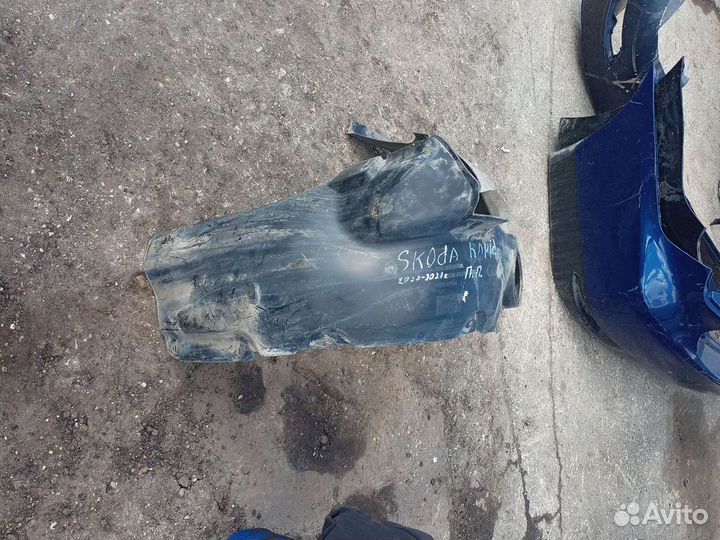 Подкрылок Skoda rapid передний правый