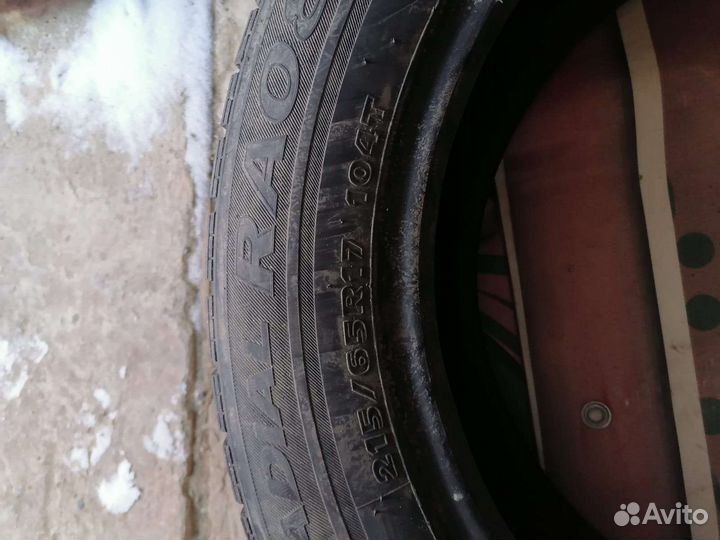 Hankook Radial RA08 215/65 R17 104T