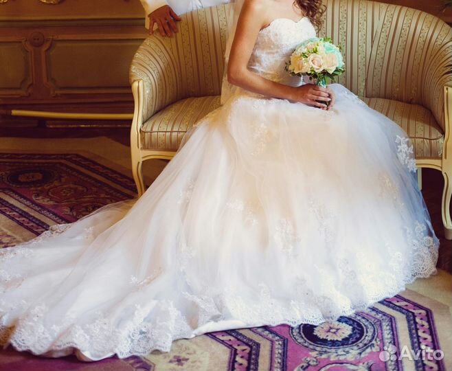 Свадебное платье