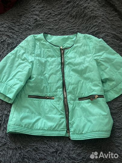 Ветровка женская