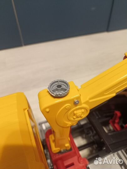 Эвакуатор Bruder с джипом