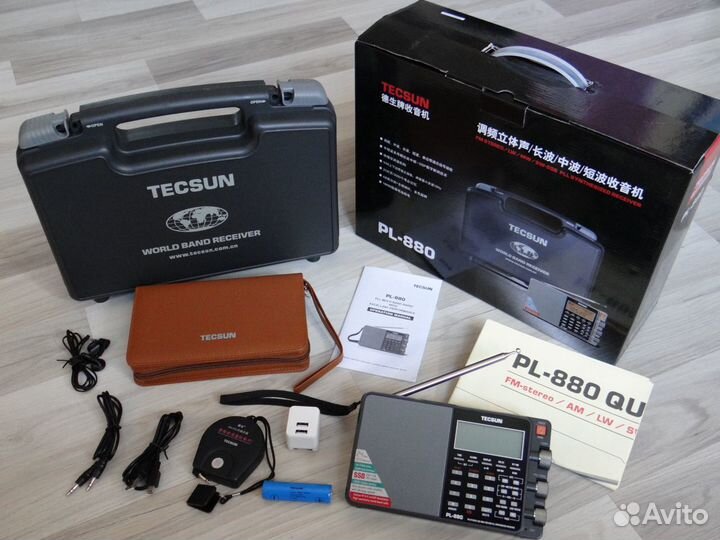 Радиоприемники Tecsun PL-880 (в кейсе). Новые