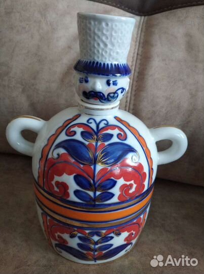 Штоф фарфор кобальт +позолота, Полонное