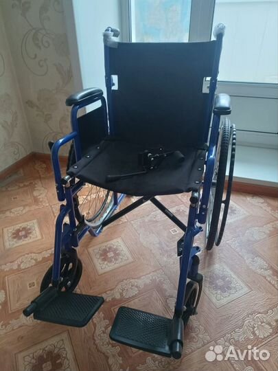 Инвалидная коляска
