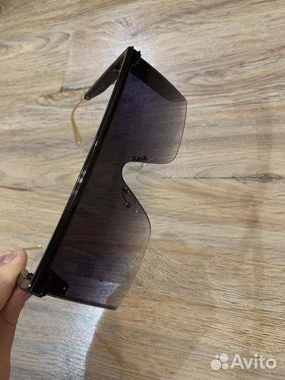 Солнцезащитные очки женские