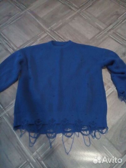 Свитшоты и футболка