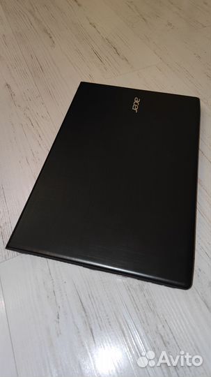 Ноутбук Acer Aspire E5-575G-56C3