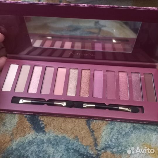 Лэтуаль Палитра для макияжа глаз Smokey eyes cherr