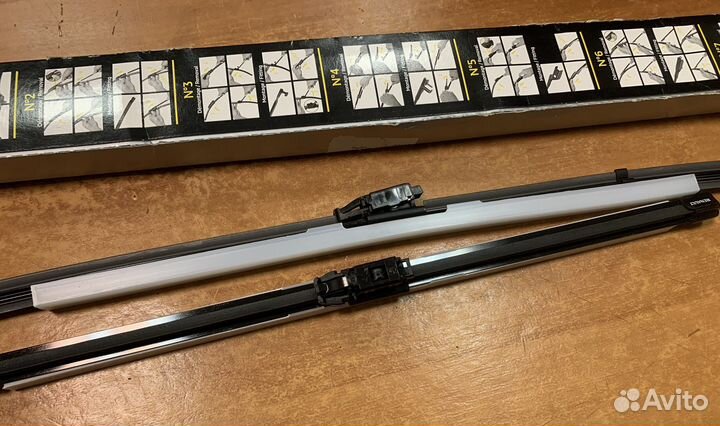 Щетки стеклоочистителя Renault Duster 288903916R