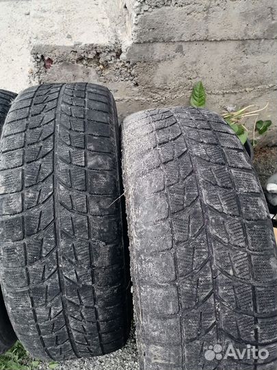 Bridgestone Blizzak WS-60 215/65 R16