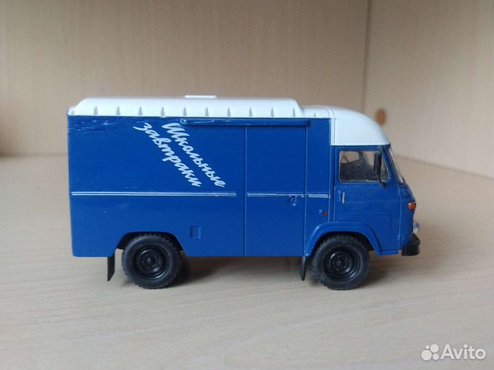 Авиа -21Ф (1:43)