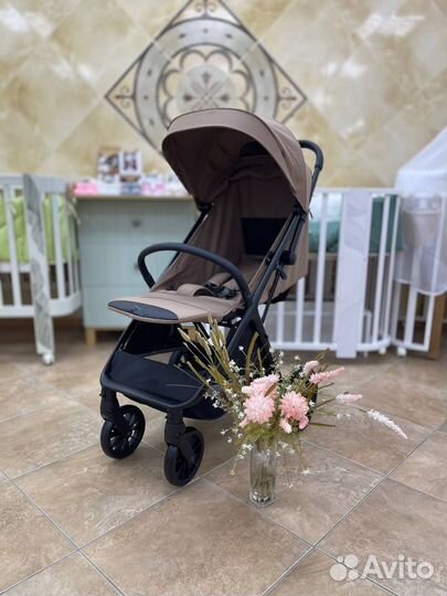 Прогулочная коляска Carrello Nero Melon Beige