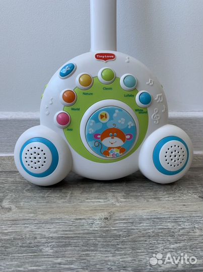 Музыкальный мобиль карусель на кроватку tiny love