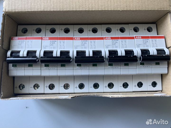 Выключатель ABB, расцепитель ABB, контакт ABB