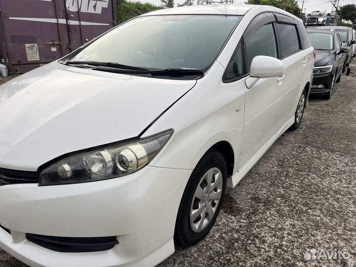 Toyota Wish 1.8 CVT, 2012, 42 000 км