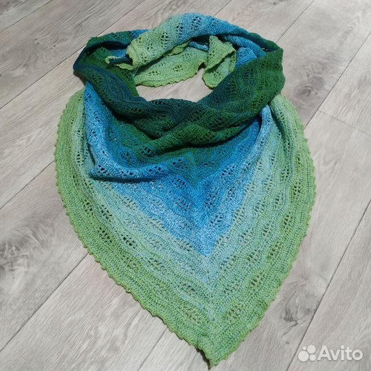 Бактус (шаль). Ручная работа