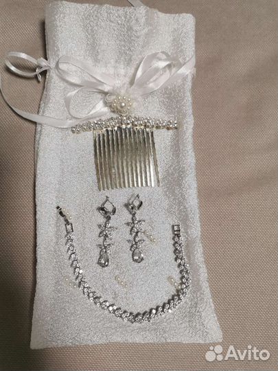 Украшения на свадьбу (бижутерия)