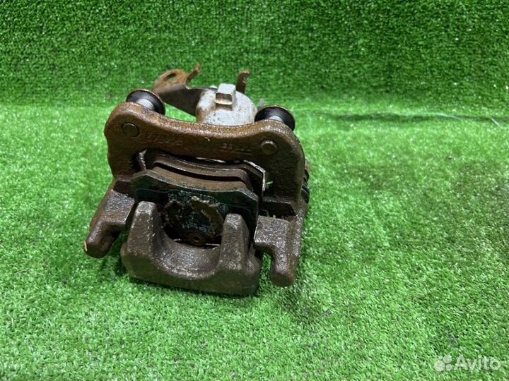 Суппорт тормозной задний правый Renault Megane