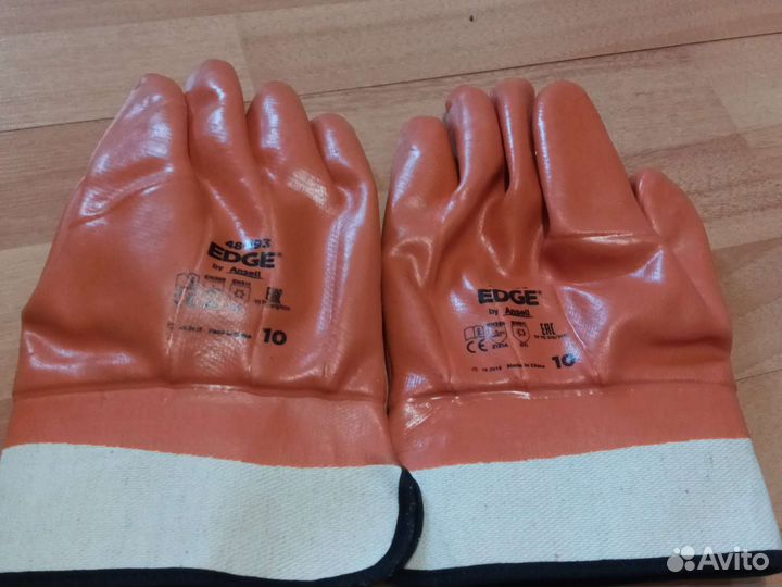 Перчатки рабочие резиновые утеплённые