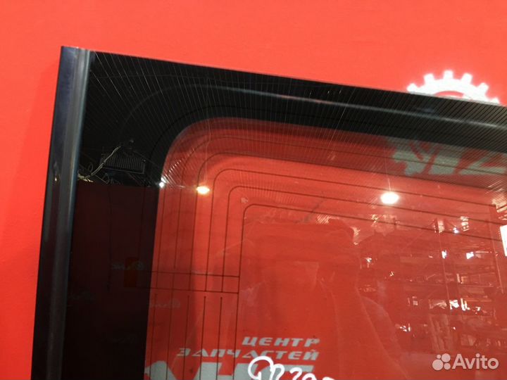 Форточка в кузов задняя левая Mitsubishi Pajero