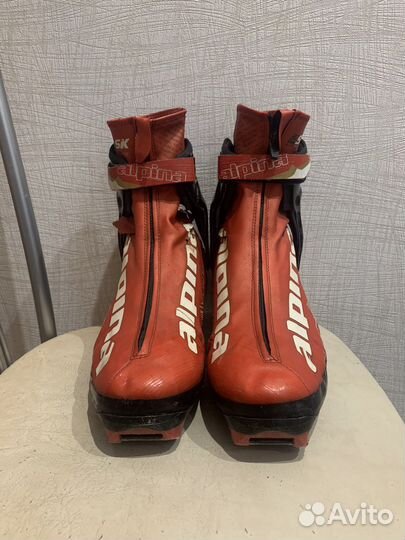 Лыжные ботинки alpina 44 размер (коньковые)