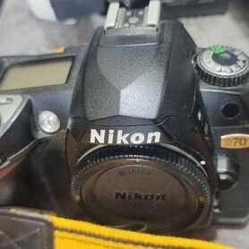 Зеркальный фотоаппарат nikon d70