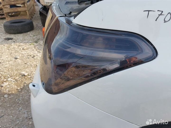 Nissan Patrol Y62 Фара левая