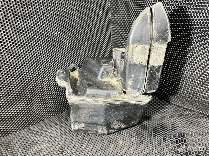 Резонатор воздушного фильтра Hyundai Sonata 4 EF