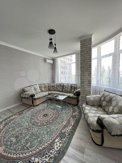 2-к. квартира, 66 м², 4/10 эт.