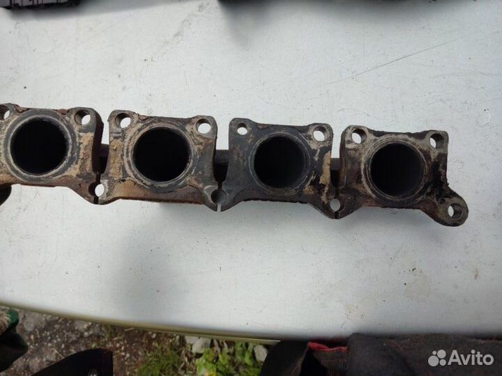 Коллектор выпускной Volkswagen Passat B5+ седан