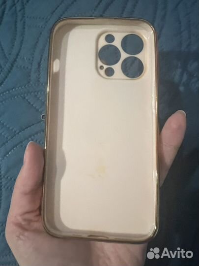 Чехлы на iPhone 13 про