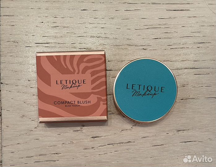 Компактные румяна для лица Letique