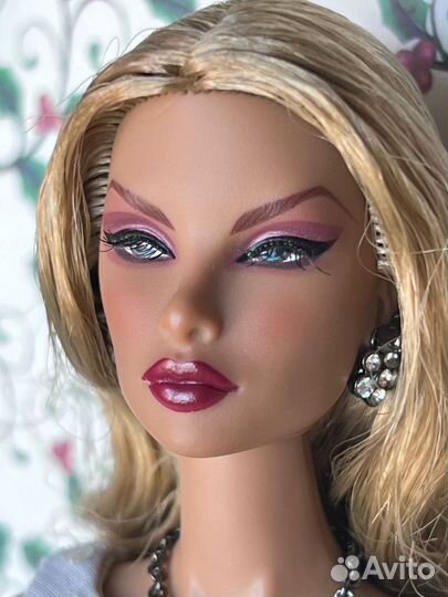 Fashion Royalty Natalia Fatale