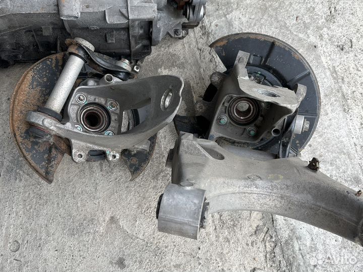 Кулак цапфы задние BMW E53