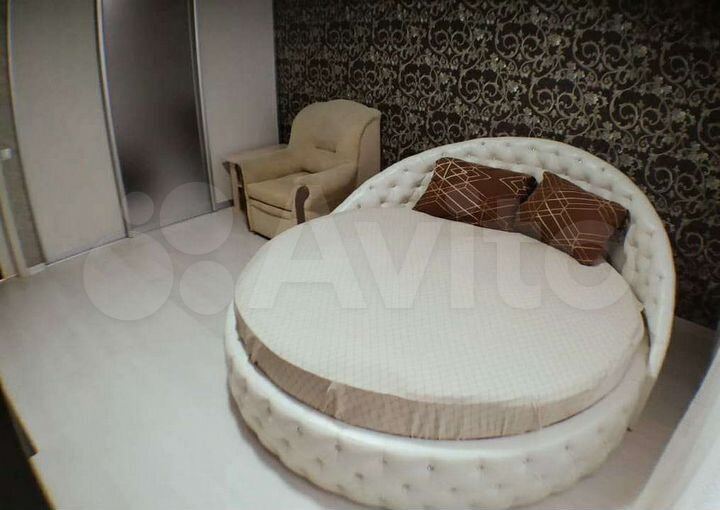 2-к. квартира, 56 м², 5/10 эт.