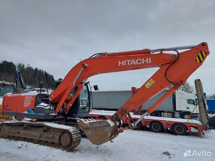 Гусеничный экскаватор Hitachi ZX210LCN-5A, 2019