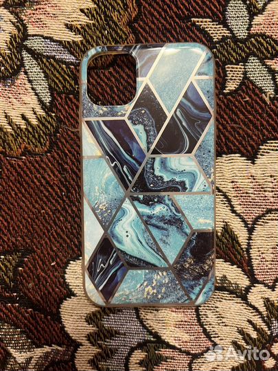 Чехол на iPhone 11