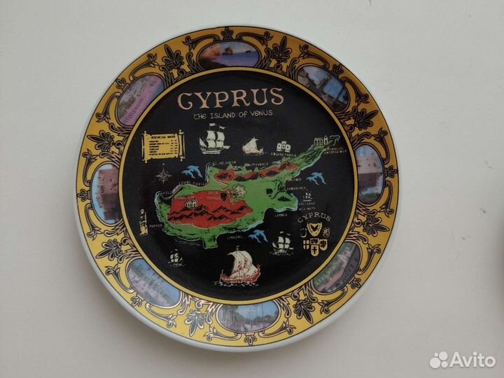 Настенная тарелка сувенирная