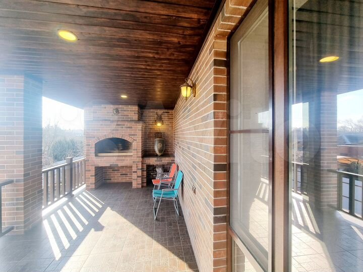 Дом 264,4 м² на участке 5,5 сот.