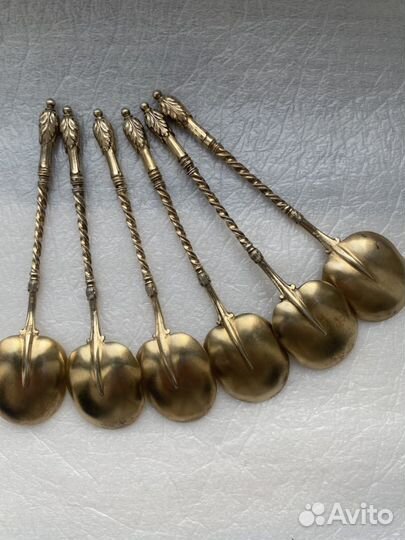 Серебряные десертные ложки